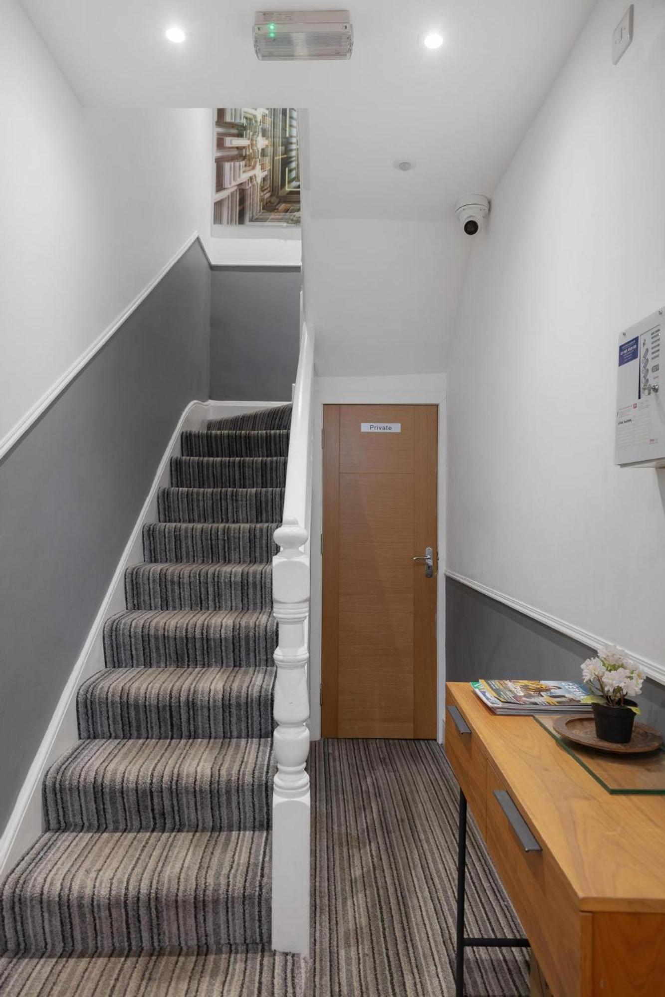 Central And Modern One Bedroom Flat Оксфорд Екстер'єр фото